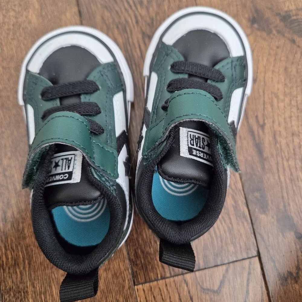Converse Pro Blaze Baby Leather Strap Shoes in Green Envy/White/Black Size 4